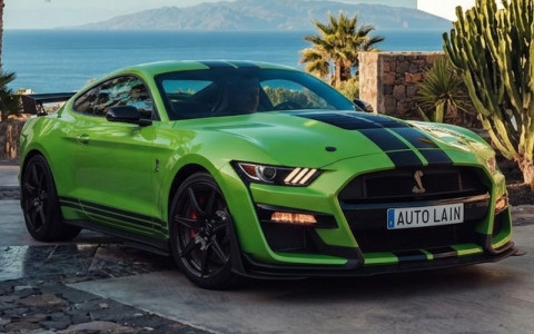 Location Ford Mustang 5.0 GT V8 Coupe à Tenerife